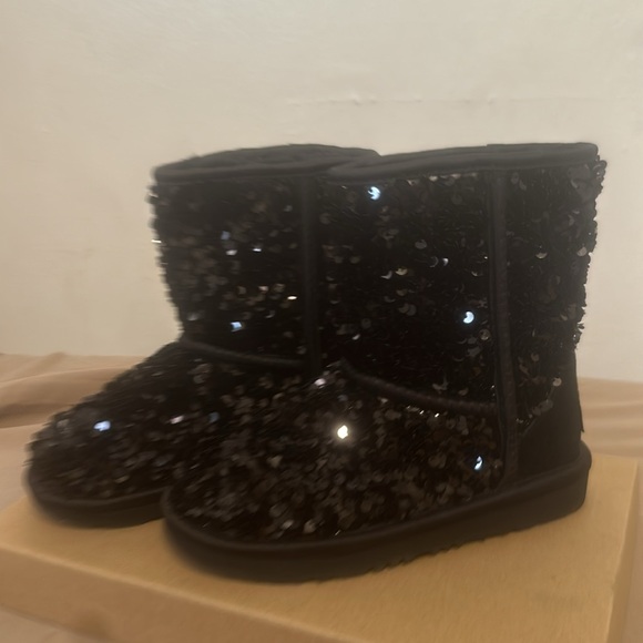 Classic short chunky sequin boot UGG - Picture 6 of 7